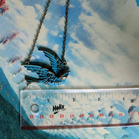 Chain Necklace with Blue Bird Pendant - Picture 6 of 6